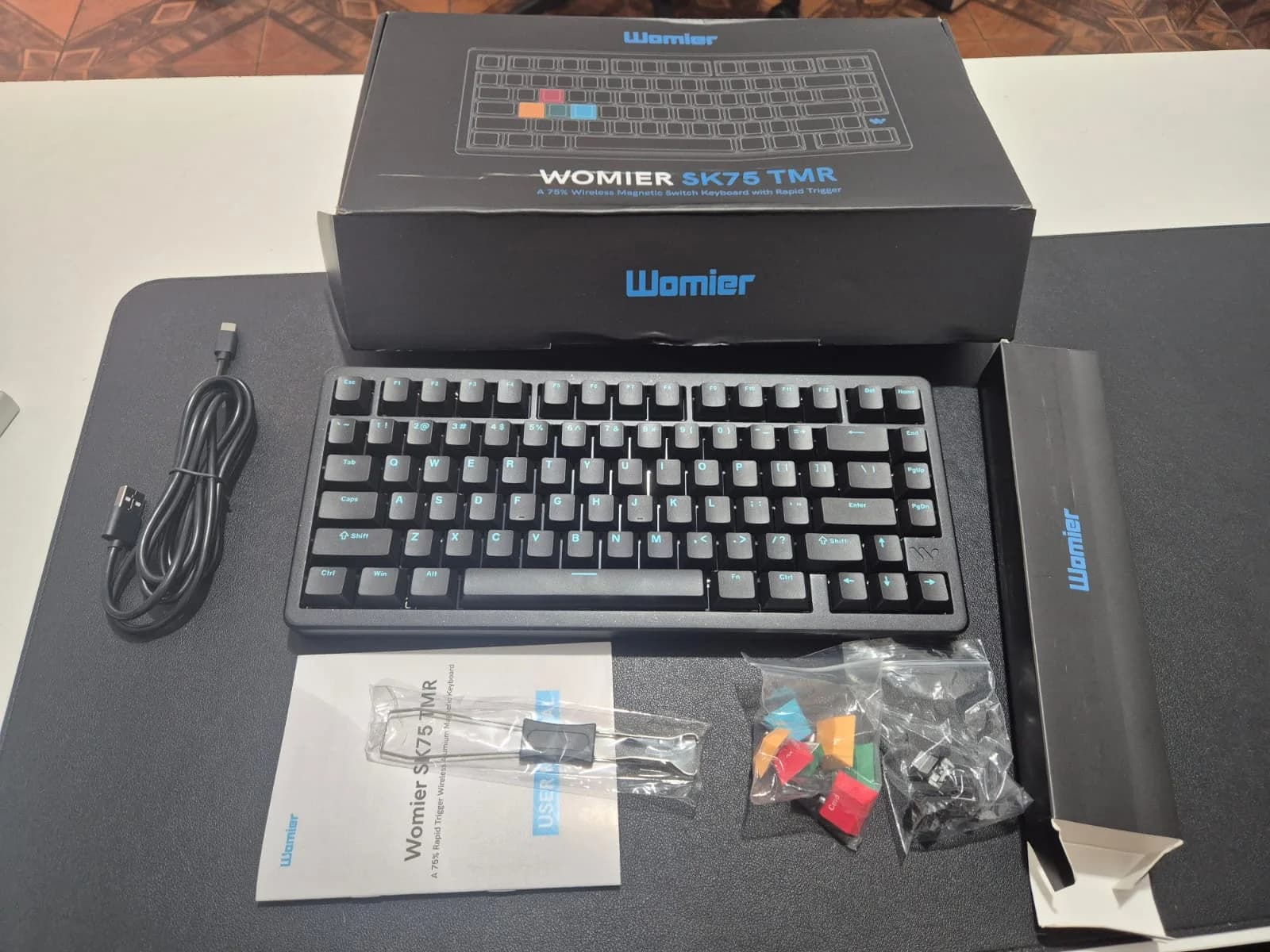 Teclado WOMIER SK75 TMR, seminovo